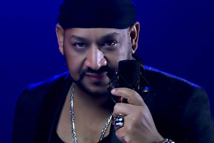 عصام كاريكا