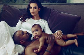 كيم كارداشيان وكانيى ويست مع طفلتهما في مجلة Vogue