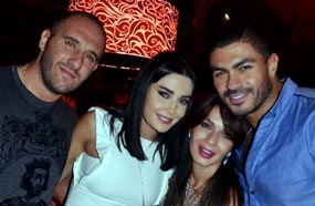 سيرين ونجلاء بدر مع خالد سليم