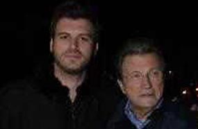 مهند ووالده