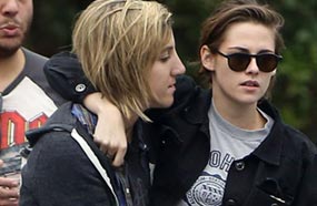 كريستين ومساعدتها