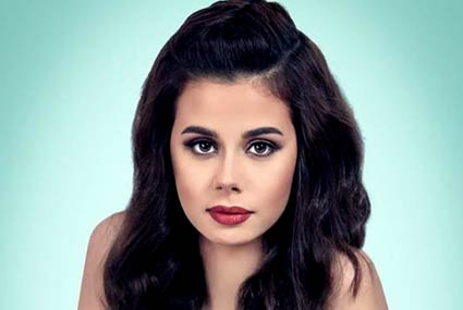 منة عرفة‎ في أحدث جلسات تصوير.