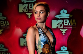 مايلي سايرس 