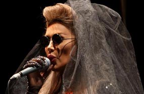 مايا دياب أشبه بليدي جاجا في حفلها مع الرحباني