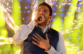 حماقي في الحفل