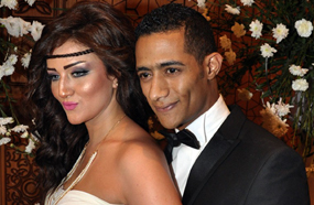 محمد رمضان وزوجته