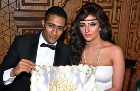 محمد رمضان في عقد قرانه على زوجته نسرين أبو النجا 