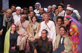 منى زكي مع أبطال &quot;تياترو&quot;