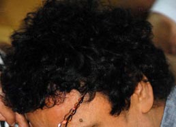 منير أثناء بكائه