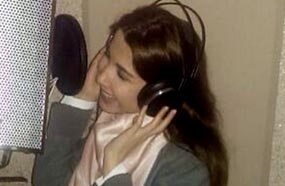 نانسي اثناء تسجيل الأغنية