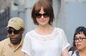 نيكول كيدمان بشعر مستعار بني قصير