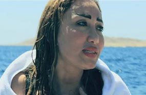 ريهام سعيد بعد القاء نفسها في البحر خوفا من الاغتصاب
