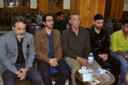 رامز جلال ومحمود حميدة وأحمد حلمي وإيهاب فهمي في العزاء