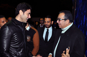 أحمد عز يقدم التعازي لعمرو الصيفي ابن الراحلة 