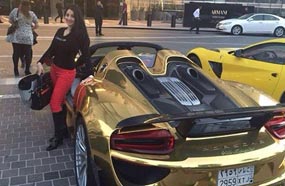 صافينار وسيارتها