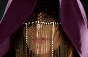 سميرة سعيد في لقطة من كليب &quot;مازال&quot;