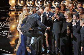 رغم الخلافات، ستيف ماكوين سعيد بأوسكار أفصل فيلم