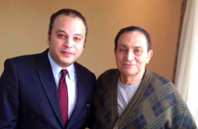 الفنان تامر عبد المنعم مع الرئيس الأسبق حسني مبارك