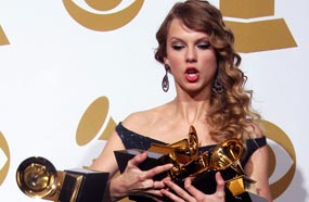 تايلور سويفت