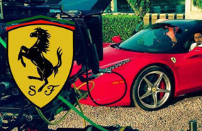 تامر وسيارته الجديدة