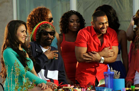 تامر حسني مع سنوب دوج