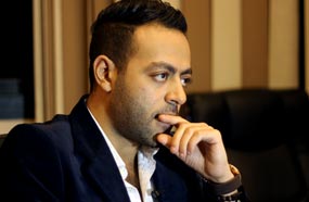 تامر عاشور مع FilFan.com