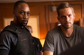 بول ووكر في لقطة من فيلم &quot;Brick Mansions&quot;