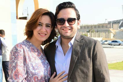 خاطر وزوجته في عقد قران ويزو