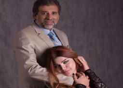 بالصور- ياسمين الخطيب تنشر صورا جديدة لها مع خالد يوسف