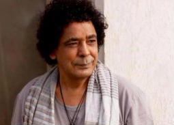 محمد منير يطرح "مهموم" قريبا