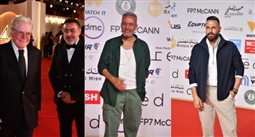 حسين فهمي وصبري فواز ونيكولا معوض