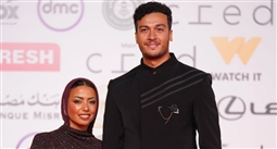 أحمد عبد الوهاب وزوجته