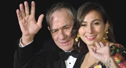 تومي لي جونز وابنته فيكتوريا