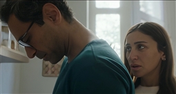 دينا الشربيني وصدقي صخر في مشهد من مسلسل (لا ترد ولا تستبدل)