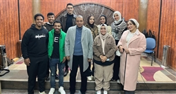 ياسر عبد الرحمن وكورال منتخب جامعة قناة السويس
