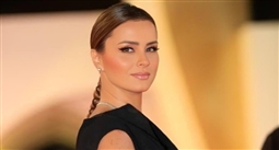 الفنانة اللبنانية نور