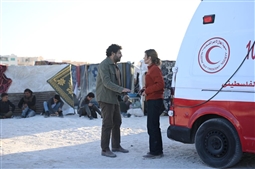 منة شلبي وإياد نصار في صحاب الأرض