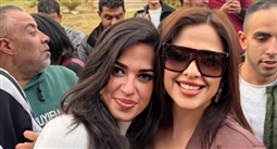 ياسمين عبد العزيز وإلهام وجدي