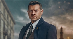 عمرو يوسف على بوستر مسلسل الفرنساوي