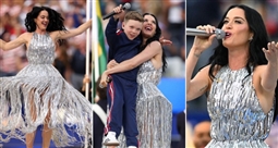 كاتي بيري تحمل المغني النرويجي تيوس لوكا البالغ من العمر 10 سنوات في ملعب لوس أنجلوس قبل انطلاق مباراة الولايات المتحدة الأمريكية وباراجواي كأس العالم لكرة القدم.
