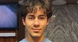 عمر رزيق